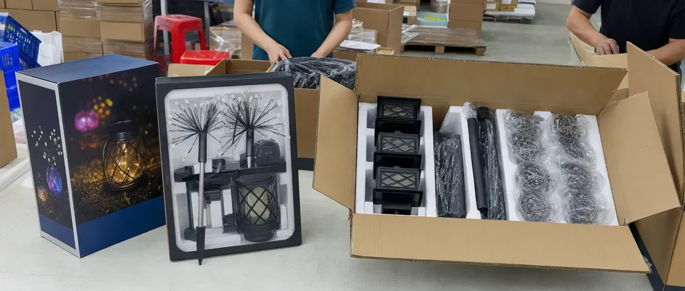 Decorative solar garden light packaging formats including retail color box, window box, and bulk master carton configurations