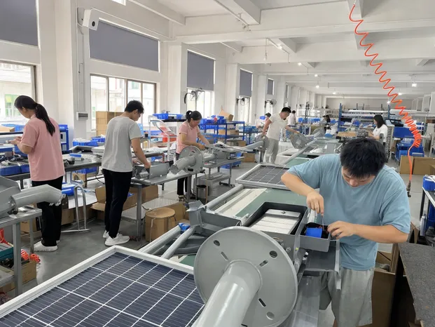 JXSOL 12,000 m² factory assembly line in Guzhen Town, Zhongshan