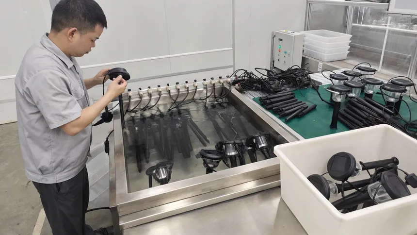 IP65/IP67 waterproof inspection equipment testing solar walkway light seals