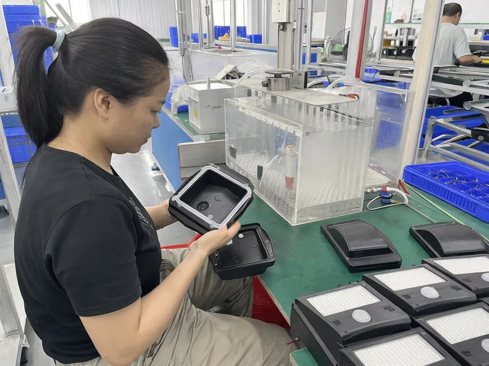 IP65 waterproof structure inspection station testing solar wall light housing seals